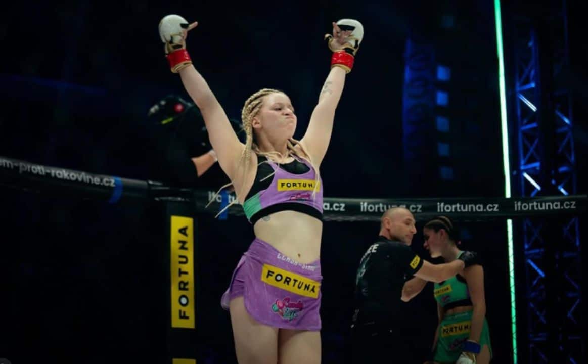 Koh Samui: Czech MMA fighter and influencer dies in scooter accident