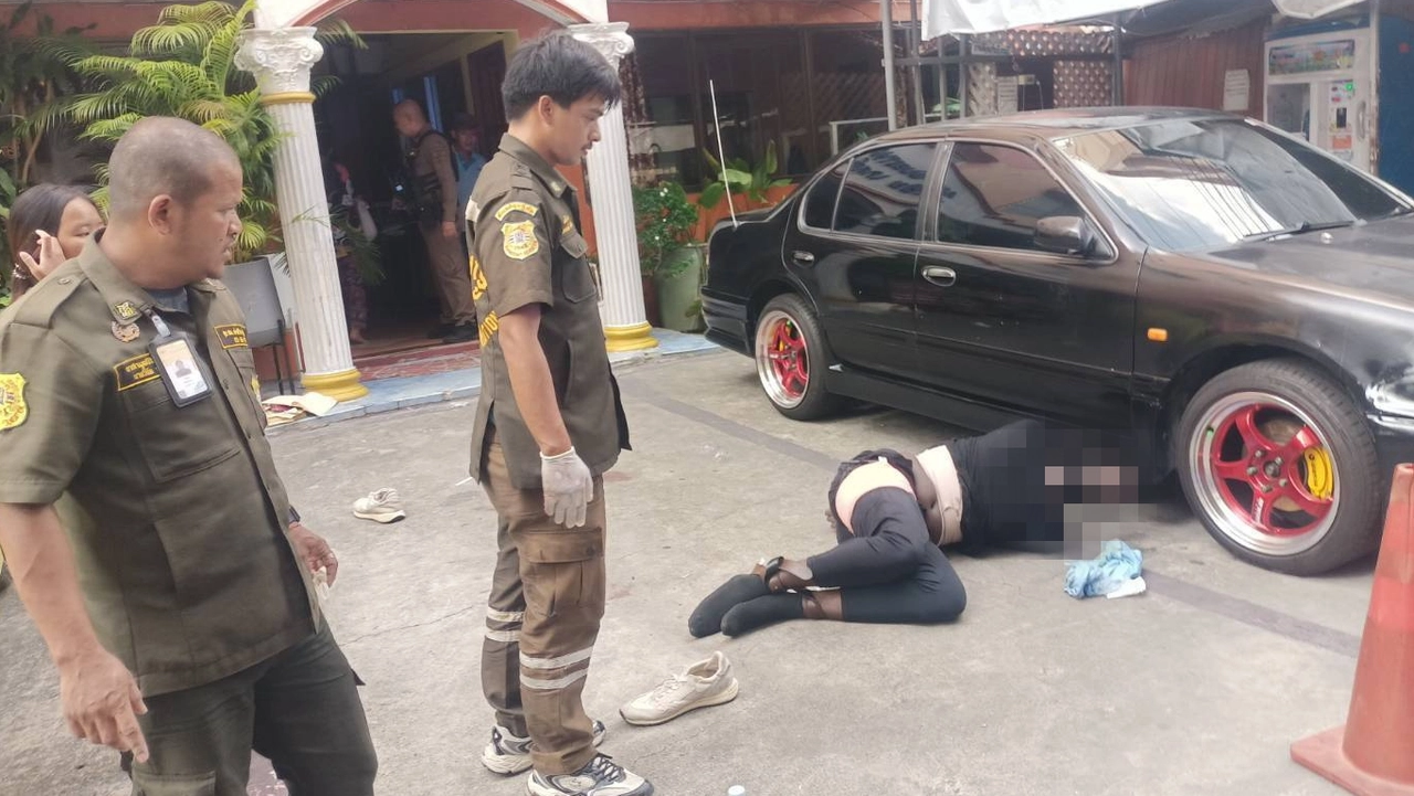 Bangkok: Frenchman in crisis stabs police officer before being shot