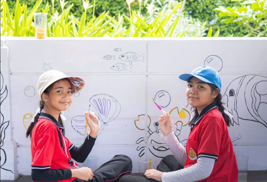 School childrens at Koh Samui Airport